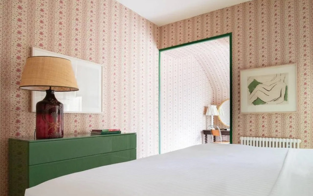 Porchester Square VI by Onefinestay
