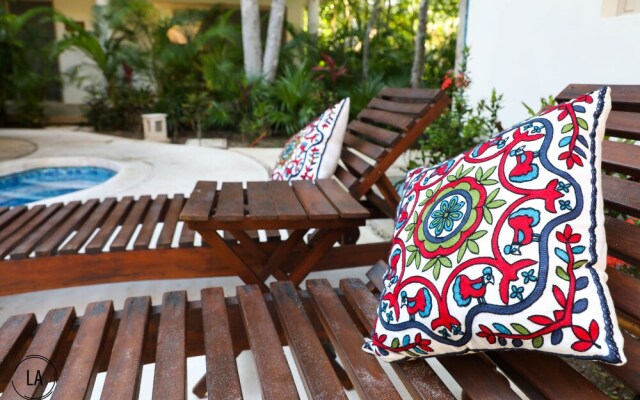 Anam 1 bedroom apartment with balcony sleeps 3