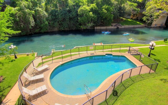 Inverness Condos Comal River