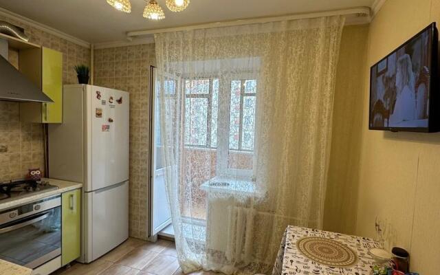 Apartments on Khoroshavina street 11