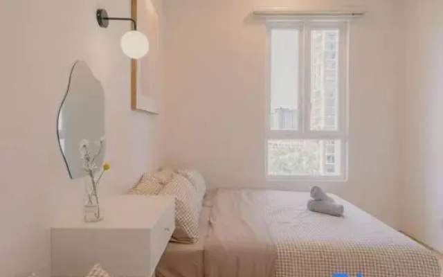 Spacious French Verdi BY FEEL HOME