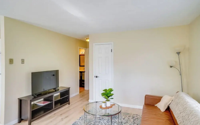Peaceful Catskills Condo w/ Deck + Mountain View!