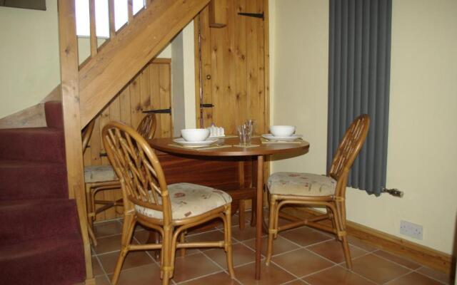Rural retreat, central location, close to beaches