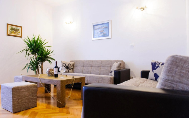 Dundo Baldo Apartment