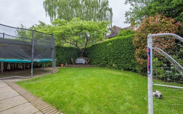 Charming Golders Green Home by Hampstead Heath