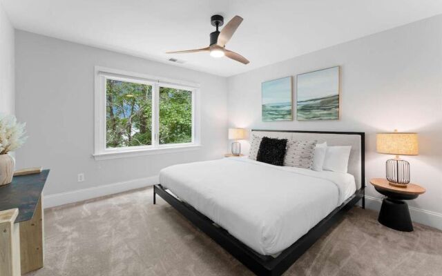 Grand Bay W/hot Tub, 440' Shoreline & Optional Boat Rental