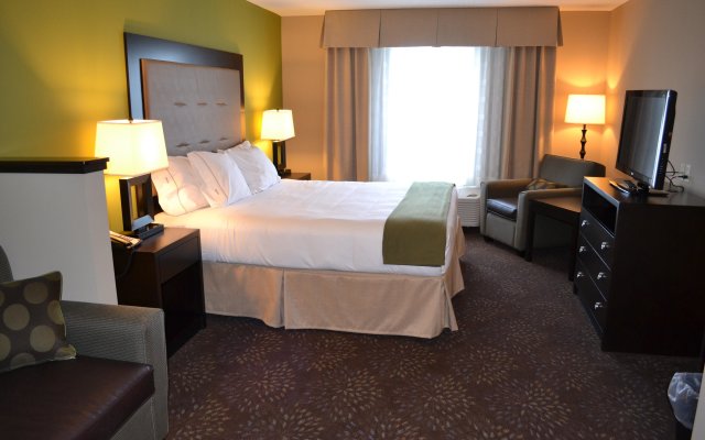 Holiday Inn Express Hotel & Suites Northwood, an IHG Hotel