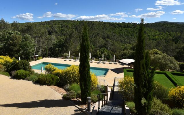 Mercure Brignoles Golf De Barbaroux