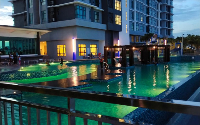 ZilleVille Studio Suite Seaview With Balcony at Imperium Residence