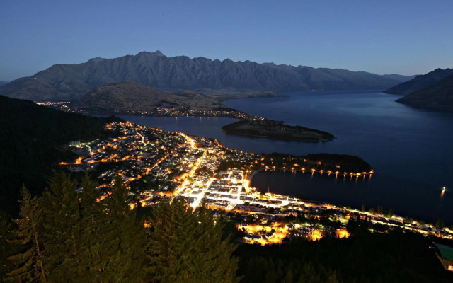 Queenstown Park Boutique Hotel