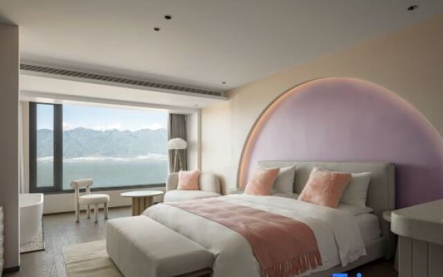 Dali Twelve Clouds Villa Seaview Hotel (Erhai Branch)