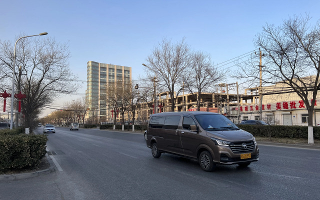 Super 8 Hotel (Beijing Lugou Bridge)