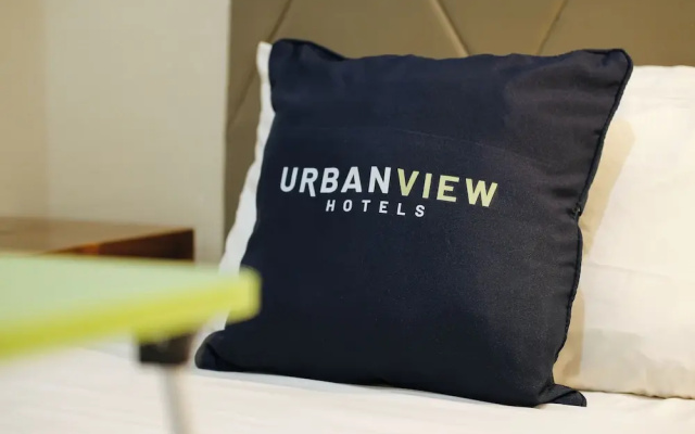 UrbanView @ Lacson Street Bacolod City by RedDoorz