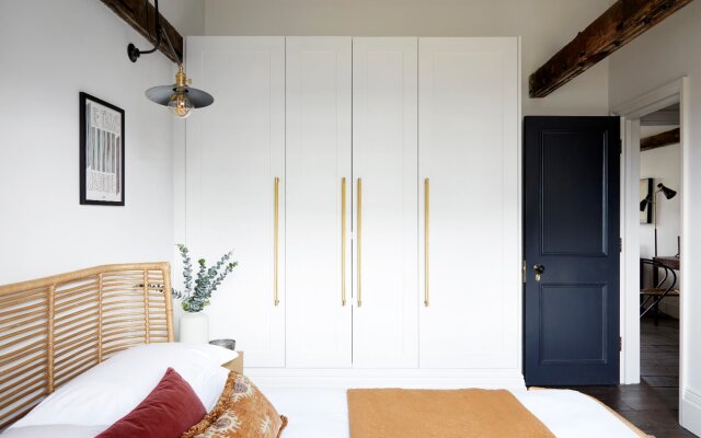 Cosy Loft Apartment - Minutes From Angel Tube St