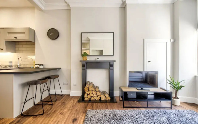 Stylish Modern Apartment Parking