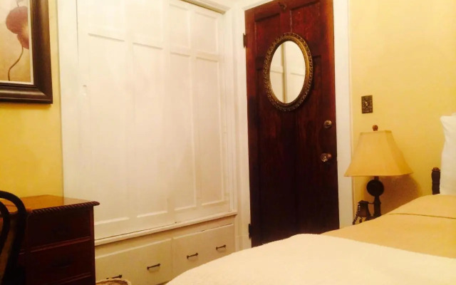 Moreland Guesthouse