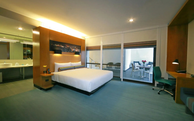 Aloft Panama