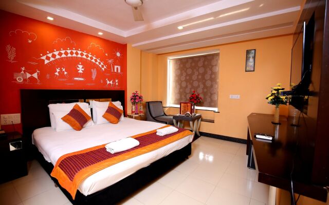 Hotel Raj Villa