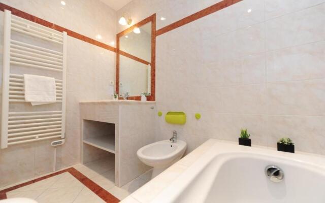 Le Savoy Palace - Five Stars Holiday House