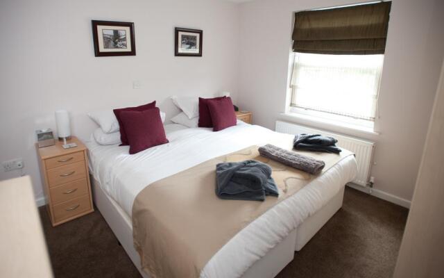 The Racehorses Hotel