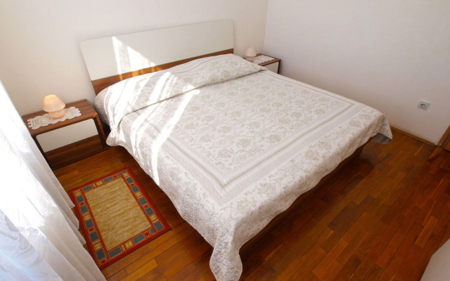 Apartments Marisa 981