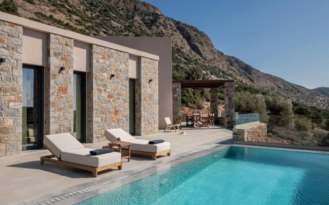 Ninemia Villa Complex in Crete