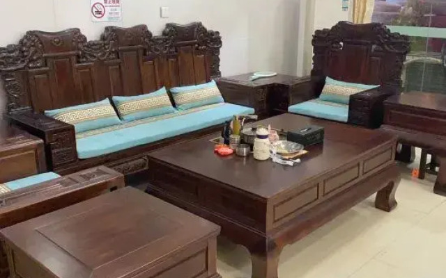 Pingguo Lvyuan Hotel