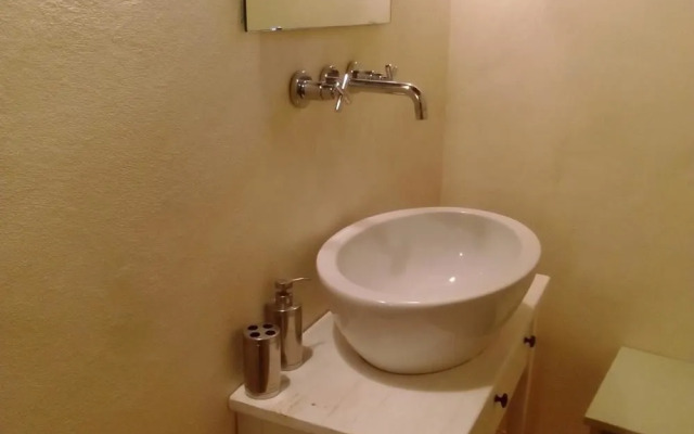 House With 2 Bedrooms in Izzalini, With Wifi