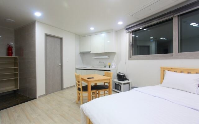 Sea and Star Pension