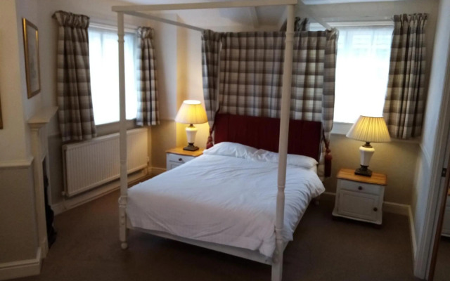 The Sibson Inn Hotel