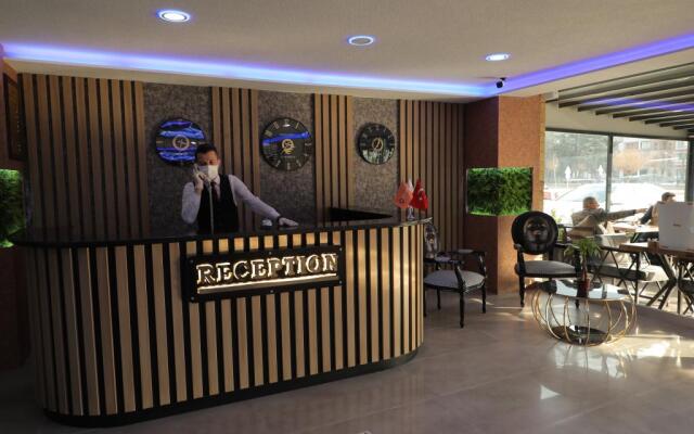 Elit Otelhan