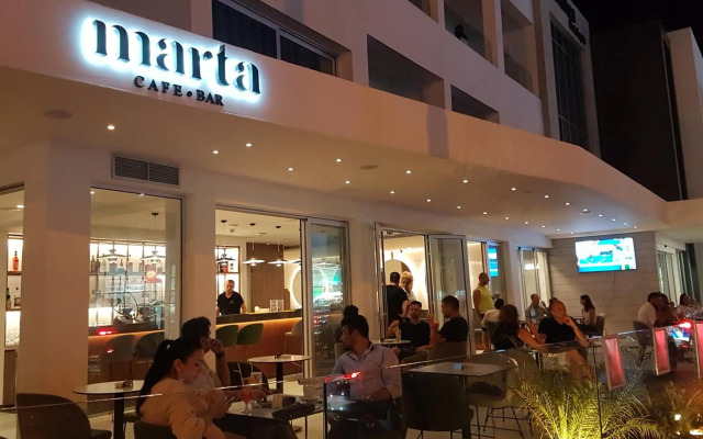 Anthea Hotel Apartments
