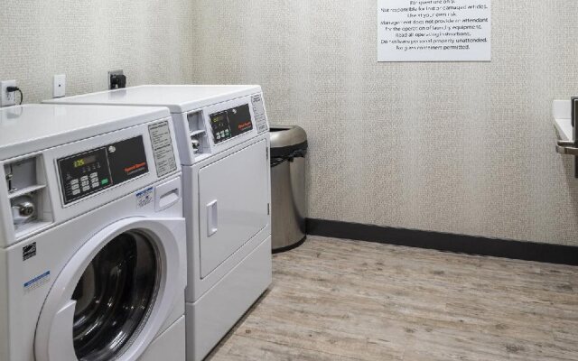 Holiday Inn & Suites Decatur-Forsyth by IHG