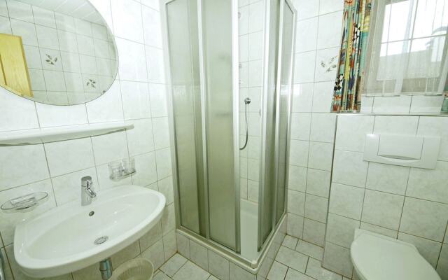 Modern Apartment in See Tyrol Near Ski Area With Parking