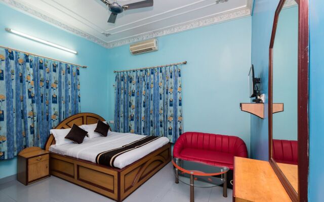 Landmark AB Block Hotel By OYO Rooms