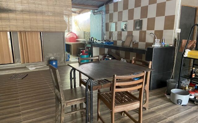 OYO 90971 Pollock Homestay