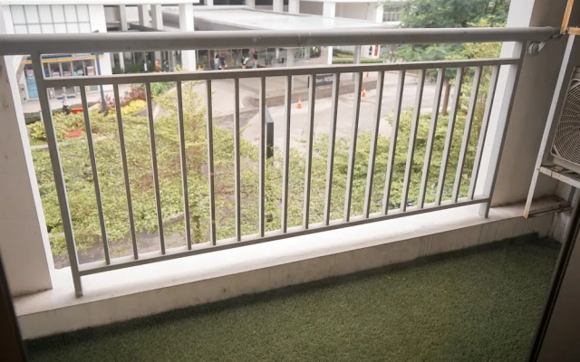 Cozy 2Br Apartment M-Town Signature