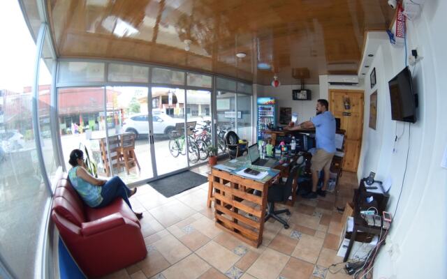 Arenal Container Hostel