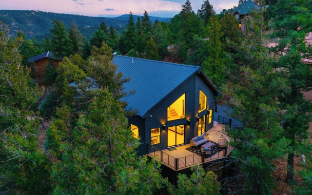 Sierra Blanca Views: New-build Cabin in Ruidoso