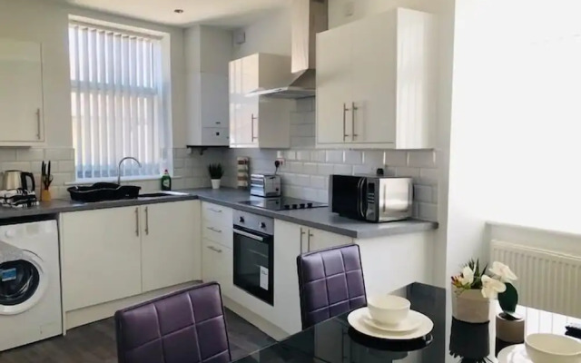 Townhouse @ 51 Balfour St -stoke
