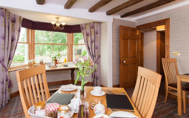 The Coach House Crookham