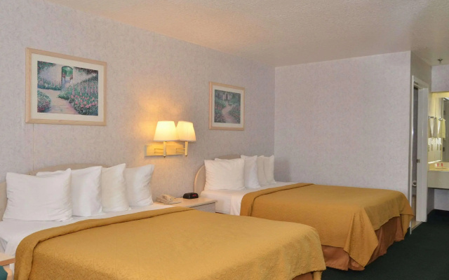 Econo Lodge San Antonio South