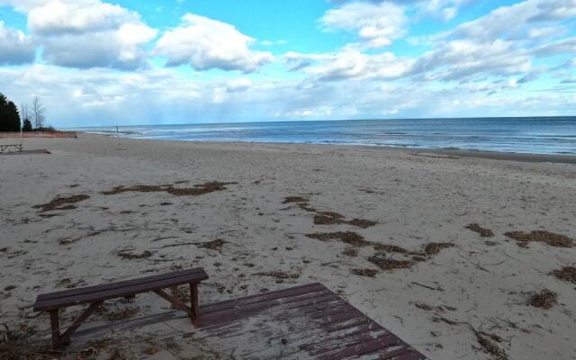 Sunrise Beach Oscoda @ Surfside