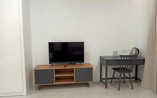 Luxury Scenia Bay Apartment with Seaview