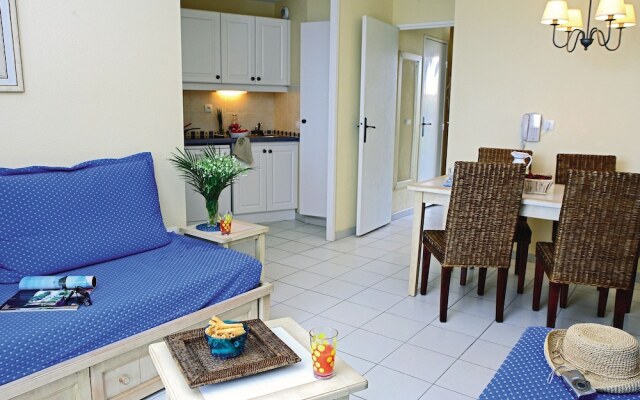 Mediterranean Apartment on the Gorgeous Peninsula of Giens