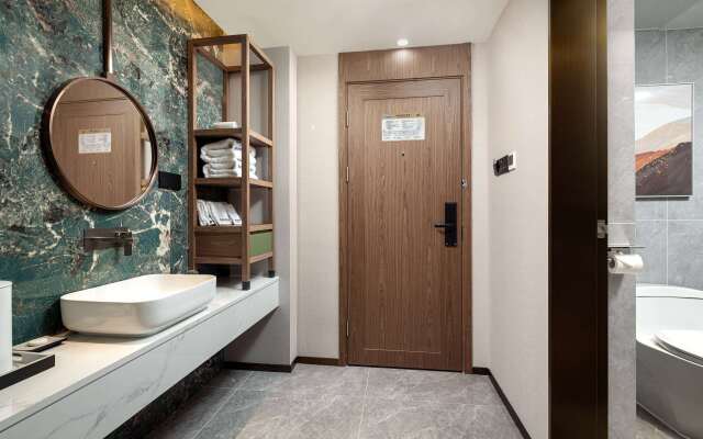 Days Inn By Wyndham Hainan Sanya Bay