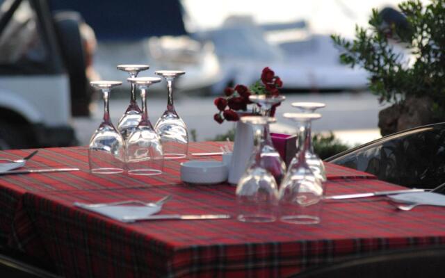 Valis Resort
