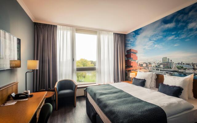 Crowne Plaza Antwerp, an IHG Hotel