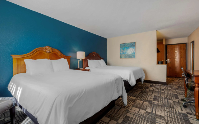 Best Western Plus Dubuque Hotel & Conference Center