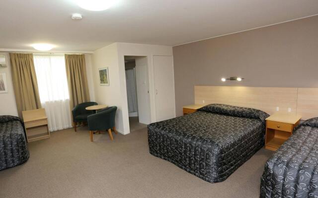 Cosmo Motel Adamstown